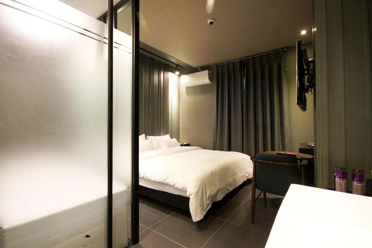 Hotel 38.5 Jinhae Чангуон Екстериор снимка