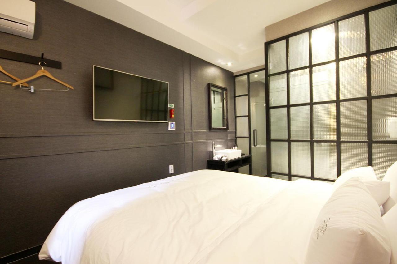Hotel 38.5 Jinhae Чангуон Екстериор снимка