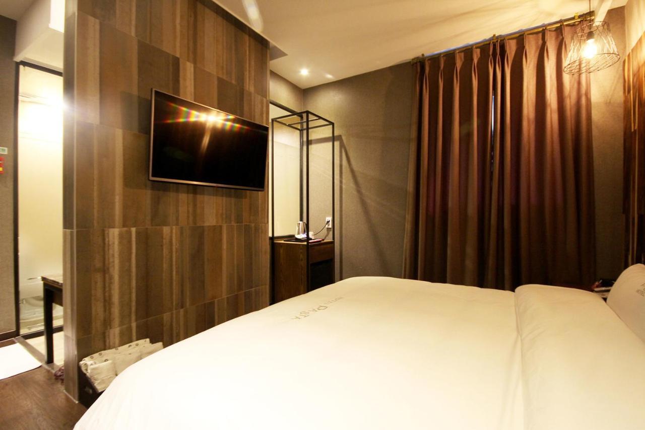 Hotel 38.5 Jinhae Чангуон Екстериор снимка