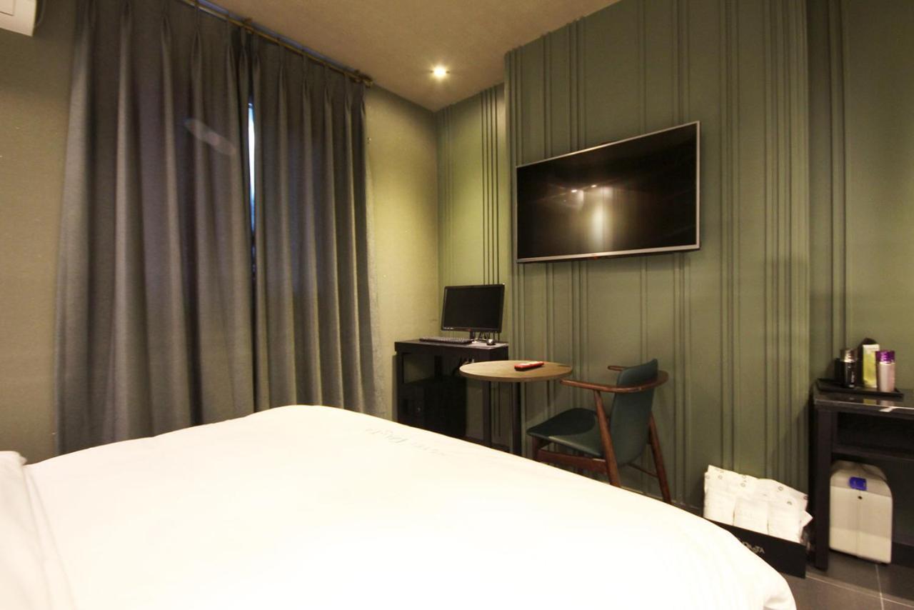 Hotel 38.5 Jinhae Чангуон Екстериор снимка